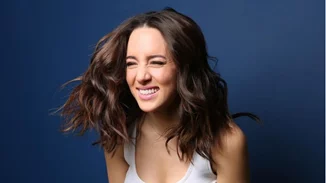 Αγνώριστη η Καλομοίρα | Η δραστική αλλαγή στα μαλλιά της που την έκανε να δείχνει κυριολεκτικά άλλος άνθρωπος