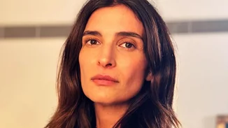 Όσο κι αν ψάξεις δεν θα το βρεις | Τι λείπει από το βιογραφικό της Αντιγόνης Κουλουκάκου;