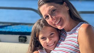 Σπάνιο φαινόμενο: Η 35χρονη Άσλεϊ από τις ΗΠΑ κυοφορεί δύο ζεύγη διδύμων