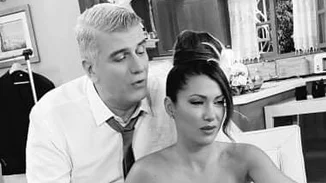 Κλέλια Ρένεση | Η 4 ετών κόρη της, Κοραλία, κάνει ιππασία φορώντας την πιο χαριτωμένη μπαντάνα