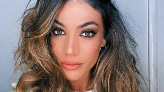 Τρεις καλλονές μαζί | Η Ήβη Αδάμου ποζάρει με τις αδερφές της και η ομοιότητά τους είναι εντυπωσιακή