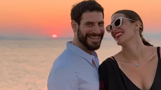 Το σπίτι του Θανάση Πατριαρχέα και της Βίβιαν Δράκου είναι ό,τι πιο industrial και cozy έχουμε δει