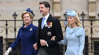 Τελετή στέψης | Celebrities καταφθάνουν για να τιμήσουν τον βασιλιά Κάρολο