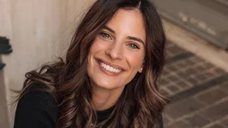 Η Χριστίνα Μπόμπα ζωγραφίζει μαζί με τις κόρες της, Αριάνα και Φιλίππα, σε ένα γλυκό στιγμιότυπο