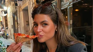 Δανάη Παππά | Φωτογραφίζεται με ολόσωμο μαγιό και μας δείχνει το καλογυμνασμένο της σώμα στα παγωμένα νερά του Αχέροντα