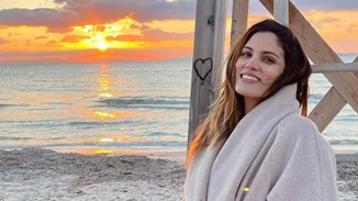 Mε δάκρυα στα μάτια | Η Μαίρη Συνατσάκη φωτογραφίζεται για πρώτη φορά με το πανέμορφο μωρό της