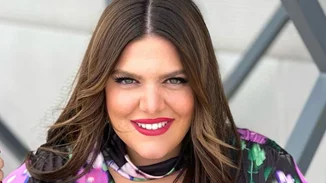 Δανάη Μπάρκα | 5 + 1 φωτογραφίες της με μαγιό που πραγματικά λατρεύουμε