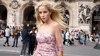 Η Δούκισσα Νομικού μόλις στόλισε το Χριστουγεννιάτικο δέντρο της φορώντας το πιο cosy outfit