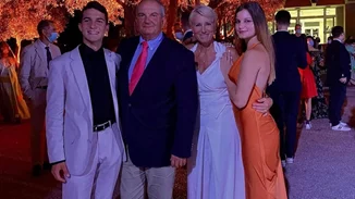 Νατάσα Παζαΐτη-Κώστας Καραμανλής | Τα δίδυμα παιδιά τους έγιναν 19 ετών! - Δείτε πόσο μεγάλωσαν!