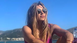 Ελένη Πετρουλάκη | Μας δείχνει την πανέμορφη κόρη της Μίλα σε ένα σπάνιο στιγμιότυπο