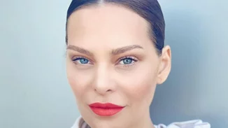 Υβόννη Μπόσνιακ | Στο κομμωτήριο μαζί με την κόρη της -  Δείτε πώς έκαναν τα μαλλιά τους