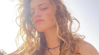 Η Γαία Μερκούρη στην πασαρέλα | Η πρώτη της εμφάνιση ως μοντέλο