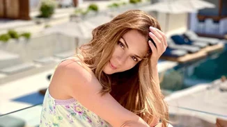 Goodbye August | Η Βάσω Λασκαράκη καλωσορίζει το φθινόπωρο με το σέξι μπικίνι της