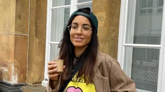 Μιρκέτα Βιδάλη | Το κορίτσι του Dragon's Den και το παραμυθένιο ξύλινο σπίτι του