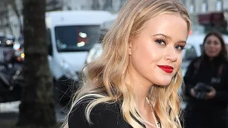 Ava Philippe | Η κόρη της Reese Witherspoon απάντησε με τον καλύτερο τρόπο όταν την ρώτησαν αν της αρέσουν τα αγόρια ή τα κορίτσια