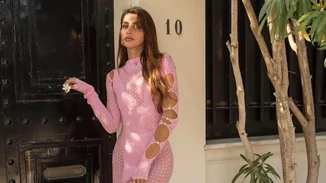 Ιωάννα Σαρρή | Πιο μαυρισμένη από ποτέ με σέξι λευκό φόρεμα