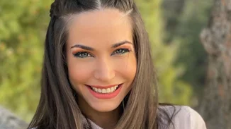 Κατερίνα Γερονικολού | Ποζάρει με νυφικό στο Instagram και οι θαυμαστές της, την αποθεώνουν