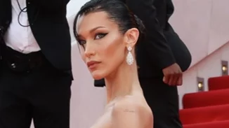 Μετά το "ξυρισμένο κεφάλι", εμφανίστηκε με κοντό καρέ