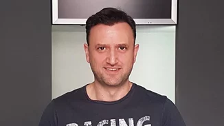 Celebrity News | Το #Metoo που θα έκαιγε μεγάλους σταρ της Ελλάδας, η λιποθυμία του Αργύρη Αγγέλου και η νευρικότητα του Γιώργου Παπαγεωργίου