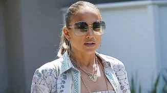 Jennifer Lopez | Εξηγεί πώς η μητέρα της την βοήθησε να γίνει κορυφαία σταρ