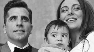 Θανάσης Βισκαδουράκης | Το "ζεστό" σπίτι στο οποίο μένει μαζί με την όμορφη οικογένειά του