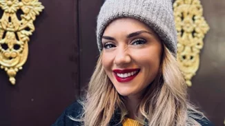 Βάσω Λασκαράκη | Φωτογραφίζει την πανέμορφη κόρη της, Εύα Τσιμιτσέλη, στα studios του Harry Potter πιο χαρούμενη από ποτέ