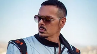 Νίκος Βουρλιώτης | Ο ράπερ NiVo έψαλε τα εγκώμια του επιτάφιου θρήνου (βίντεο)