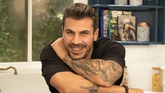 Άκης Πετρετζίκης | Τα τρυφερά στιγμιότυπα με την αξιολάτρευτη κόρη του στο Instagram