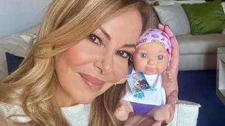 Αna Obregon | Η ηθοποιός που απέκτησε μωρό στα 68 μέσω παρένθετης μετά τον θάνατο του μοναχογιού της