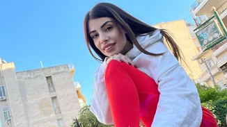 "Αυτό το σημάδι είναι από μια σιδερένια προστατευτική μπάρα που έσπασε τα πλευρά μου και τρύπησε τον πνεύμονα μου"