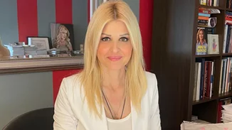 Έλενα Ράπτη-Γιάννης Μπρατάκος | Η σπάνια κοινή selfie και οι διακοπές στη Μάνη