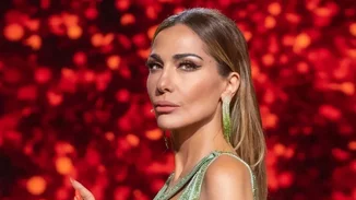 Δέσποινα Βανδή | Απαστράπτουσα με δημιουργία Celia Kritharioti