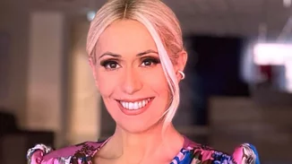 Άρης Αργυρόπουλος | Πιο όμορφος από ποτέ, σε σπάνια κοινή έξοδο με τη μητέρα του, Μαρία Μπακοδήμου