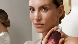 Η Αθηνά Οικονομάκου είναι η νέα πρέσβειρα πολυτελούς οίκου ομορφιάς