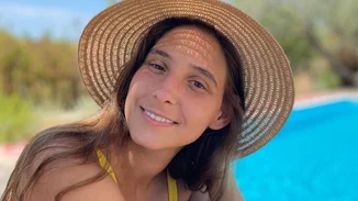 Η Φωτεινή Αθερίδου μόλις έκανε την πρώτη βόλτα με τον νεογέννητο γιο της