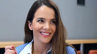 Η Ελιάνα Χρυσικοπούλου δείχνει το σώμα της χωρίς ρετούς στα 39 της