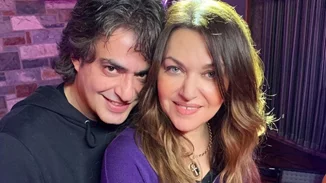 Η Καίτη Γαρμπή και ο Διονύσης Σχοινάς γιορτάζουν την επέτειο του γάμου τους με την πιο ρομαντική φωτογραφία