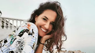 Νόνη Δούνια | Ποζάρει με την πανέμορφη κόρη της και η ομοιότητά τους δεν κρύβεται