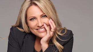 Μαριάννα Τουμασάτου | "Είπα στην κόρη μου ότι ελπίζω να μην κάνω πολλά και ανεπανόρθωτα λάθη για να μην κάνει πολλές ώρες ψυχοθεραπείας"