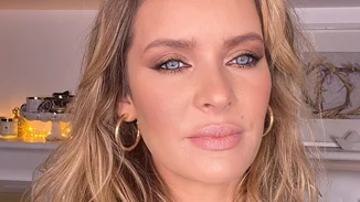 Anita Brand | Εμφανίστηκε με το πιο ιδιαίτερο και εντυπωσιακό φόρεμα που είδαμε τελευταία