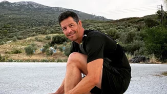 "Έχω επτά εγγόνια, είμαι πανευτυχής..." | Όλα όσα είπε ο πατέρας του Απόστολου Ρουβά για τη γέννηση του εγγονού του