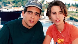 Έτσι είναι σήμερα οι πρωταγωνιστές της επιτυχημένης σειράς "Λόγω Τιμής"