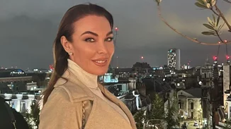 Tατιάνα Στεφανίδου | Ποζάρει με την καλλονή κόρη της, Λυδία, λίγο πριν το Πρωτοχρονιάτικο ρεβεγιόν