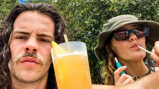 Άγγελος Λάτσιος - Γαία Μερκούρη | Η φωτογραφία με το παθιασμένο φιλί που δεν περίμενε κανείς