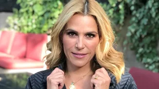 Η Τζένη Μπότση στο κομμωτήριο | Η ανοιξιάτικη αλλαγή στα μαλλιά της