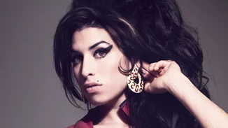 Nέο βιβλίo για την Amy Winehouse