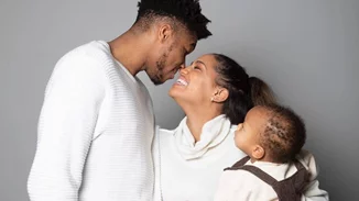 Rise | Η πρεμιέρα της ταινίας για τη ζωή του Γιάννη Αντετοκούνμπο - Η κομψή εμφάνιση της συζύγου του Μαράια