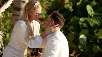 Η Paris Hilton σήμερα έγινε 40 και αρραβωνιάστηκε