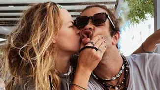 Γαία Μερκούρη | Το τρυφερό φιλί στον Άγγελο Λάτσιο και οι ρομαντικές φωτογραφίες με αφορμή την ημέρα του Αγίου Βαλεντίνου