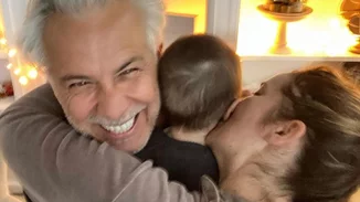 Ο πιο καλός μπαμπάς | Ο Χάρης Χριστόπουλος έκανε ποδήλατο με τον 10 μηνών γιο του, Νικόλα